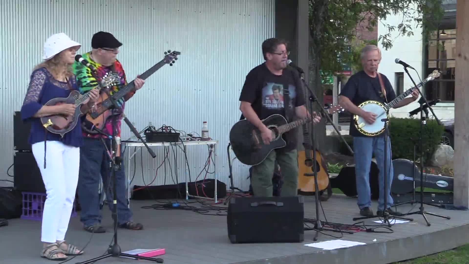Recovery from Religion  Guest: Hale Mountain Band & Kathy Kinberg